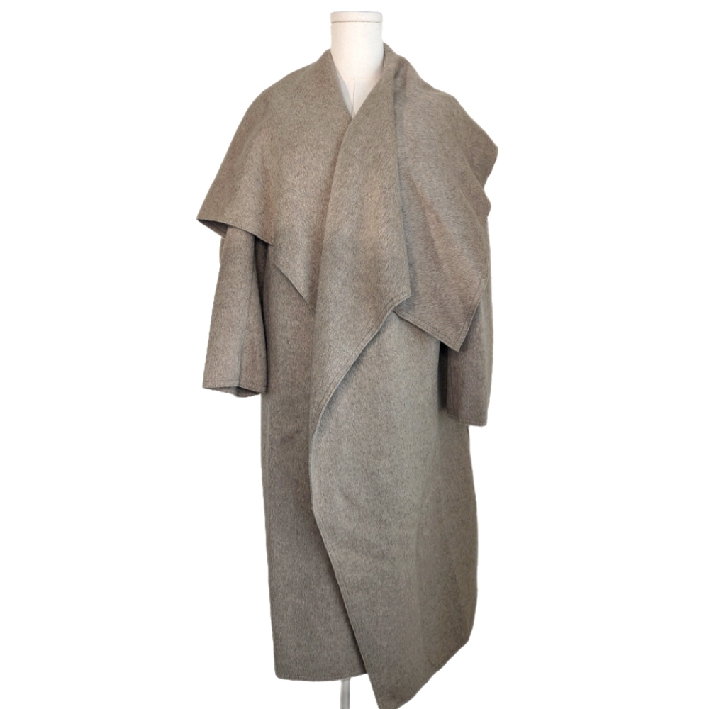 🎀 Winter Coat 🎀 beige wrapped coat